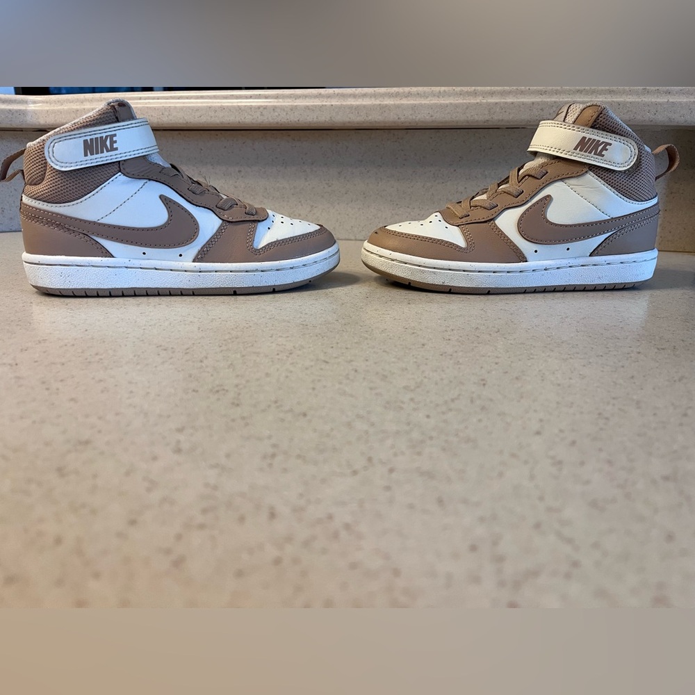 Nike Kids High-Top Sneakers in White and Brown size 12C